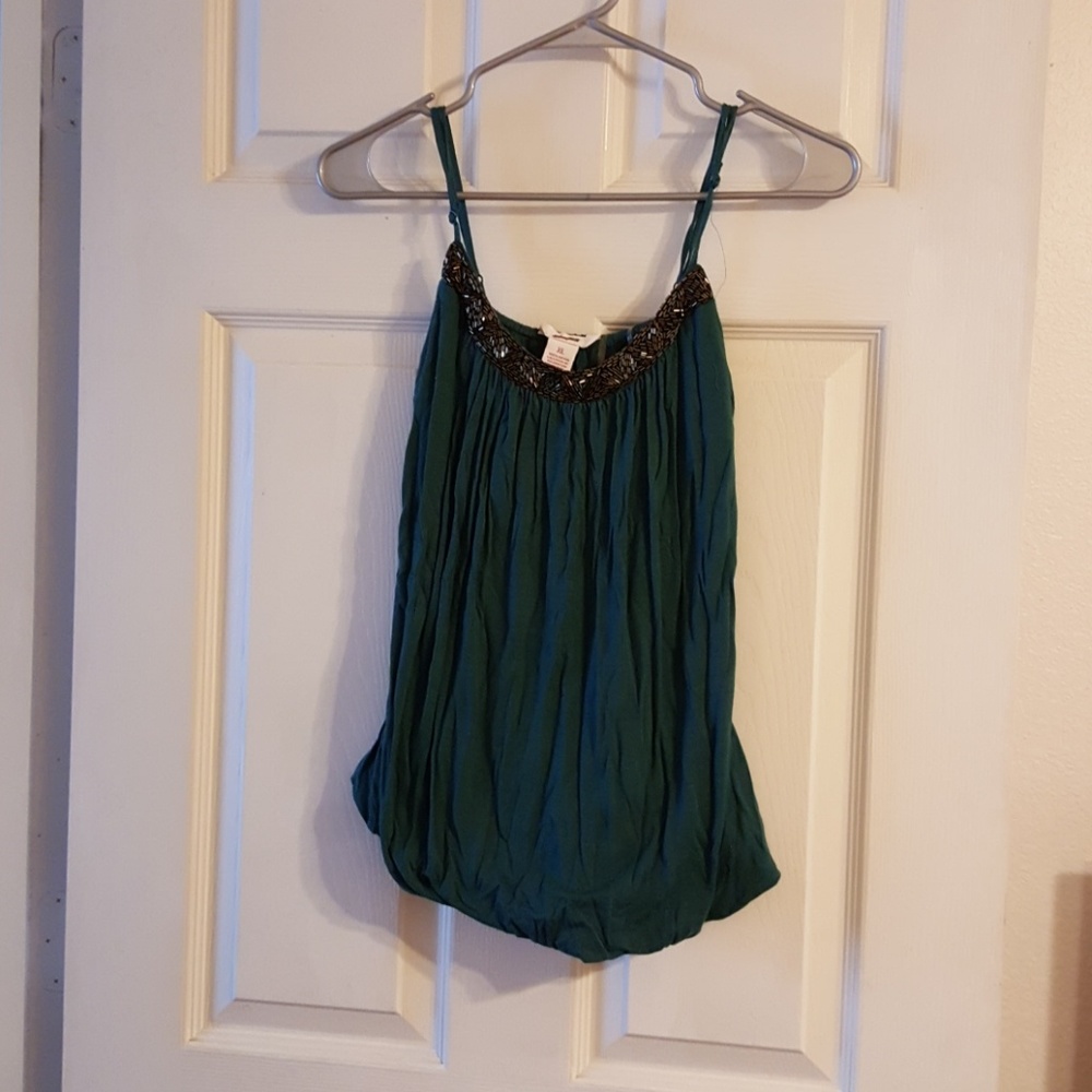 Beaded tank